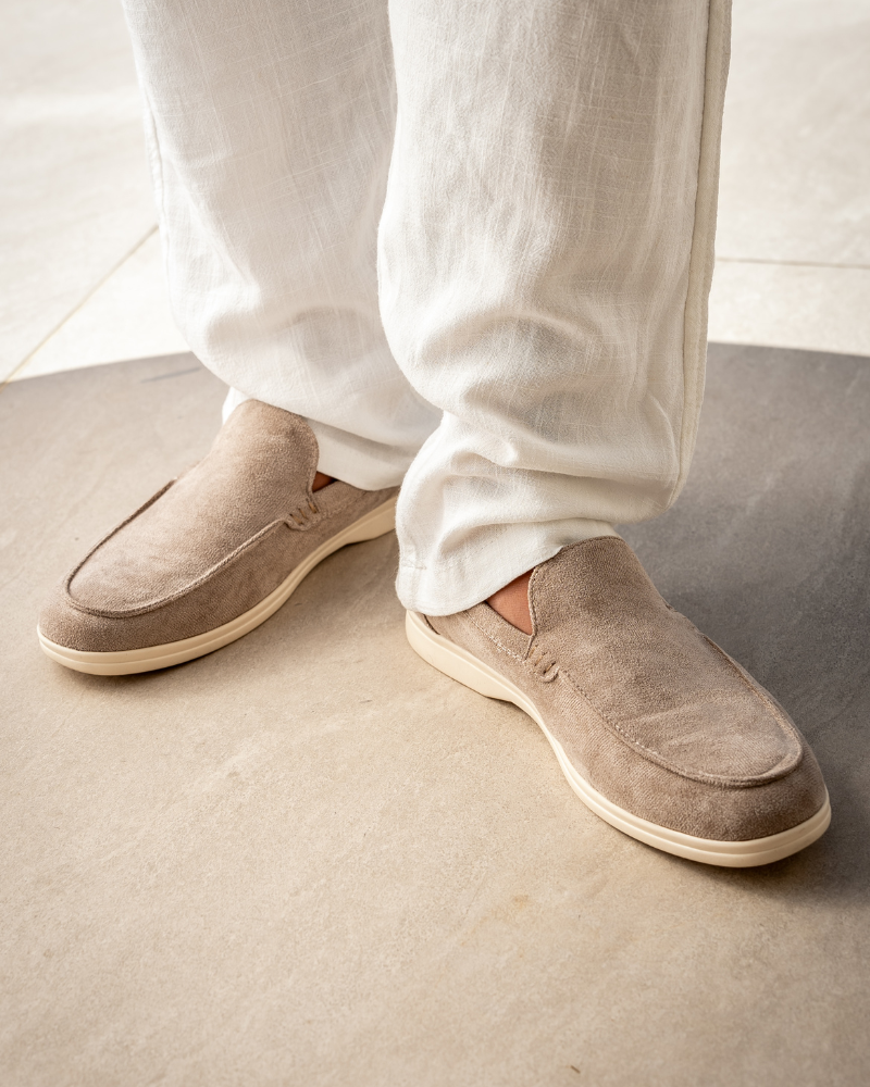 Klasyczne loafersy zamszowe | Vistumin